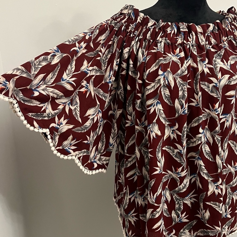 Umgee Burgundy Floral Off-Shoulder Blouse - L - Picture 4 of 8